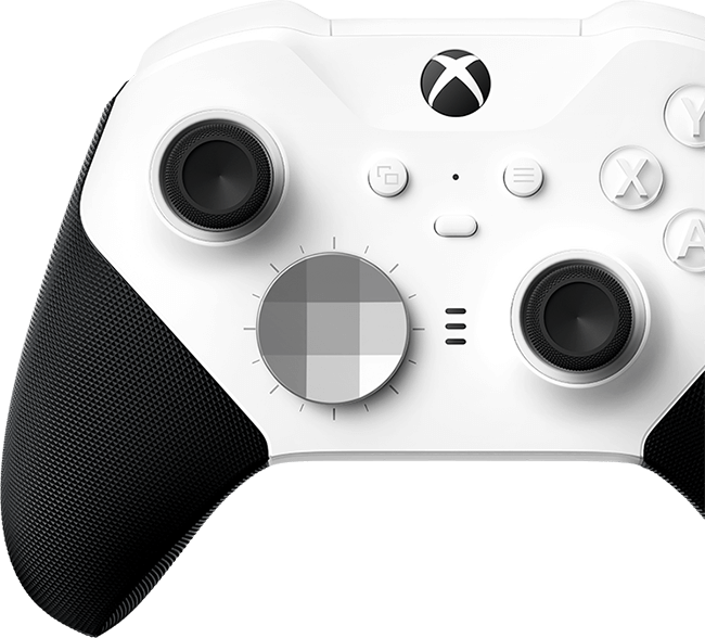 Fehér Xbox kontroller fekete elemekkel. Gombok, joystickek és D-pad található rajta. A Xbox logója középen felül.