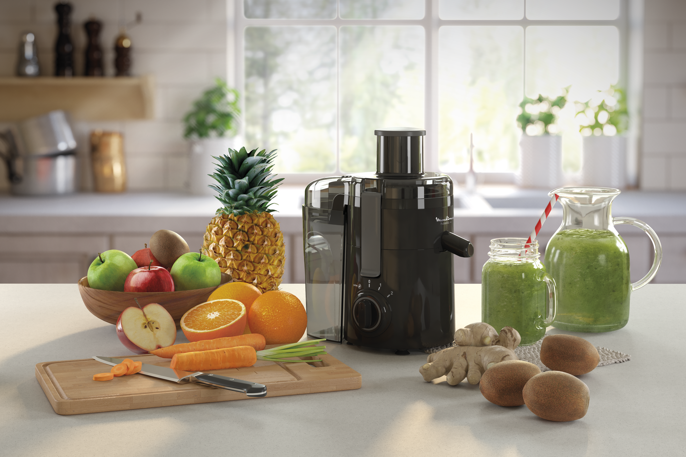 Escena de cocina con exprimidor, fruta y jugo. Se ven piña y manzanas.
