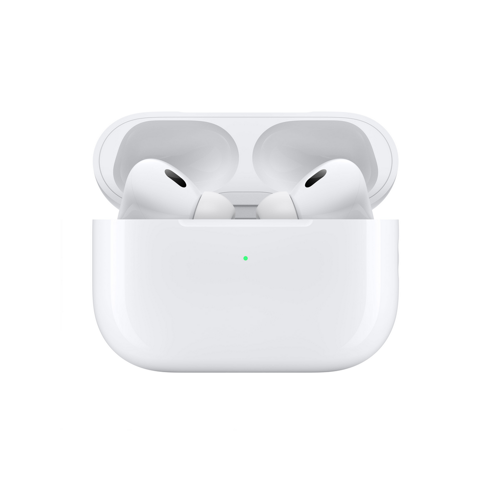 Apple AirPods Pro en su estuche abierto, con los auriculares visibles y una luz verde.
