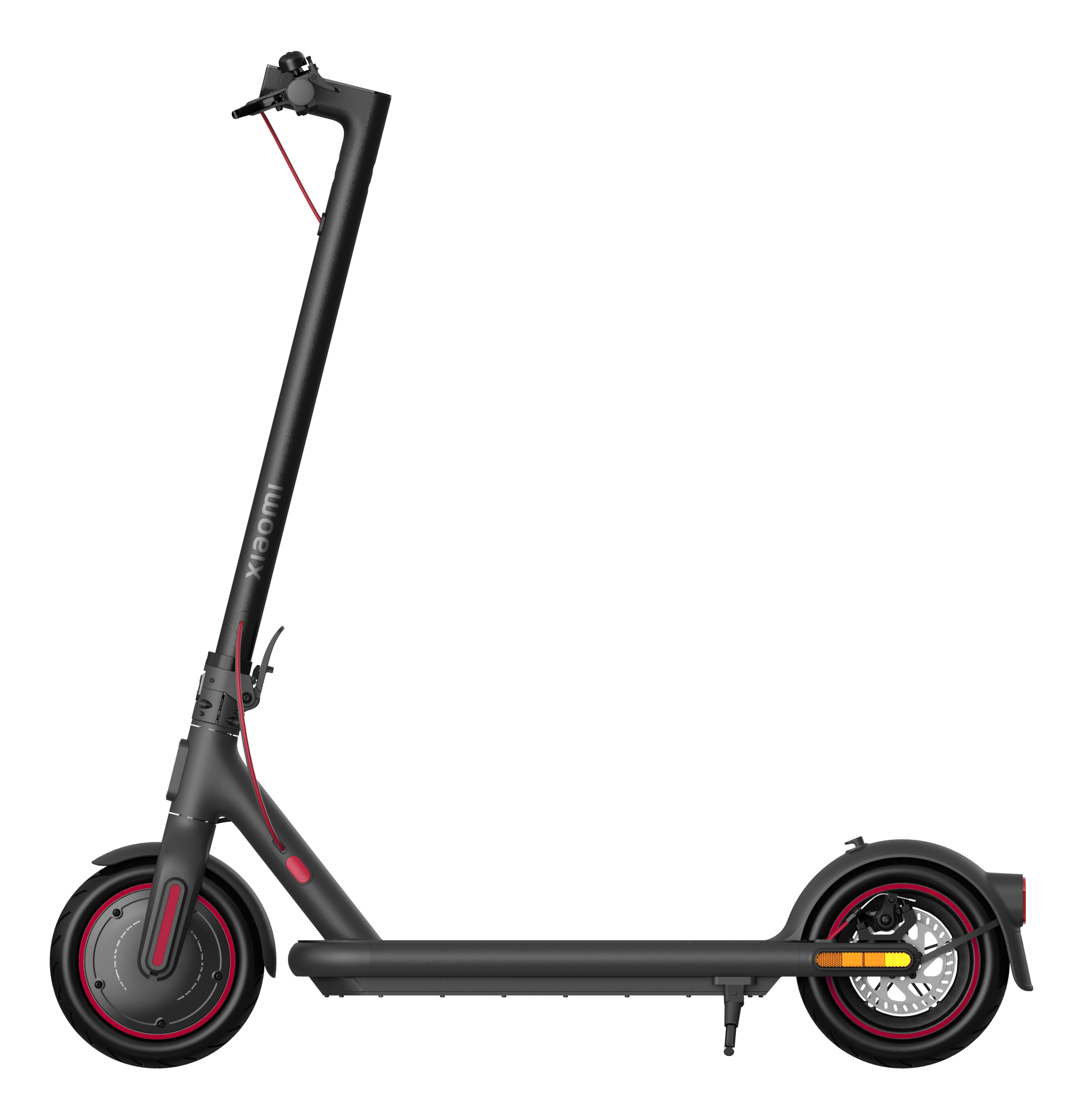 Schwarzer Elektroroller mit roten Rädern. Der Roller ist vor schwarzem Hintergrund.