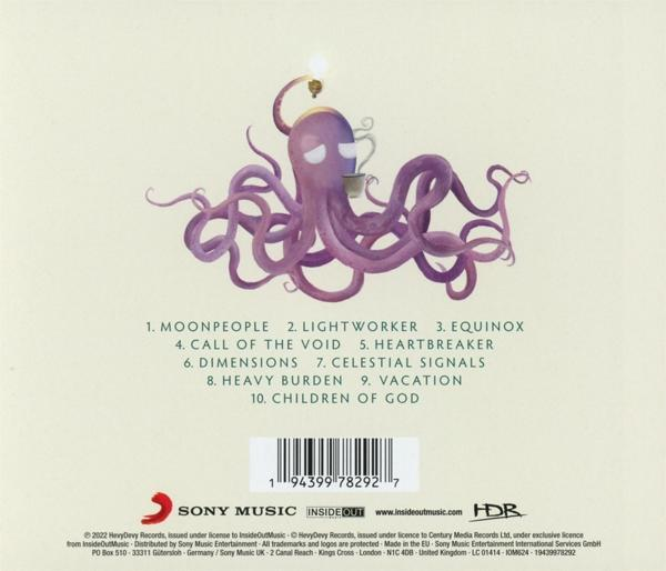 Ein CD-Cover mit einem Oktopus, Glühbirne und Tasse.