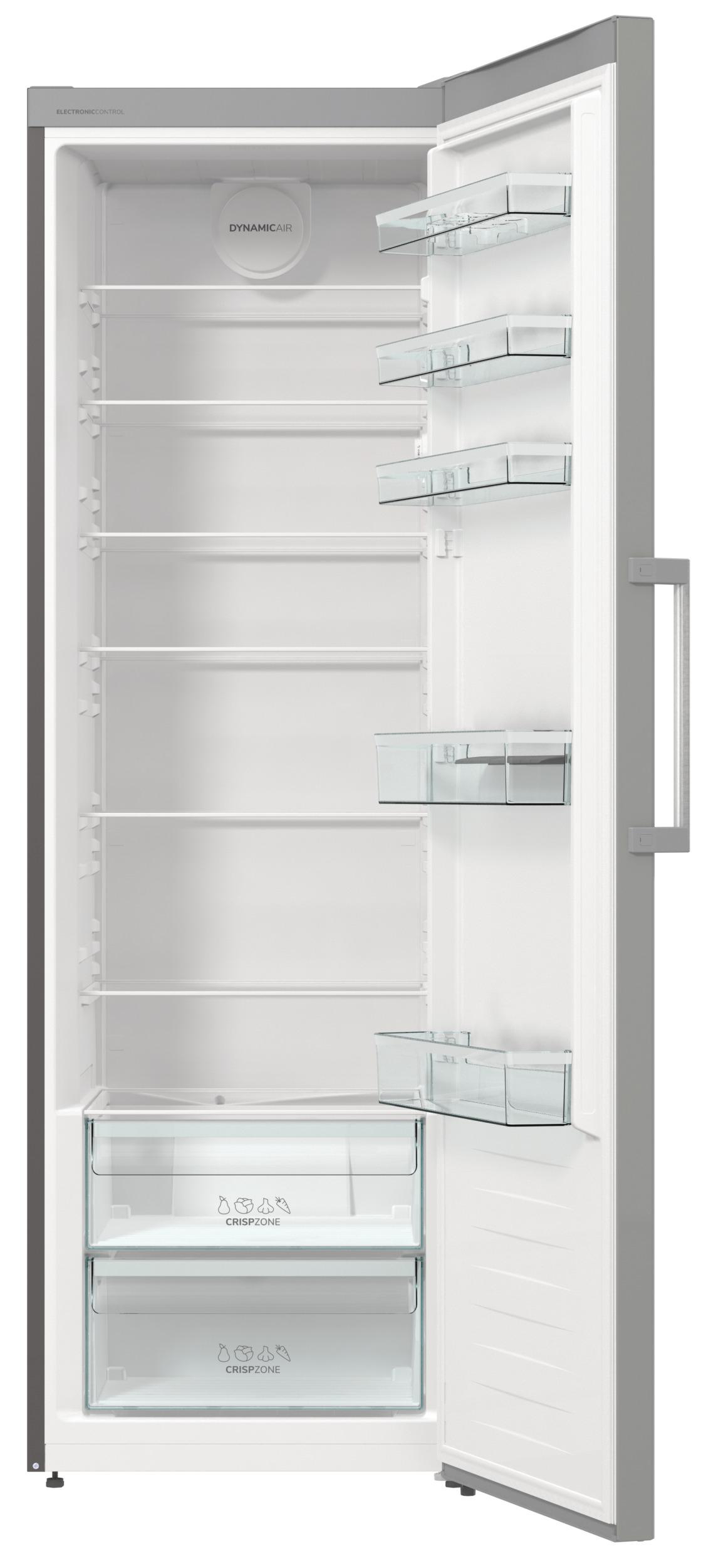 Ein offener Kühlschrank mit Glasböden und Schubladen. Der Innenraum ist weiß.