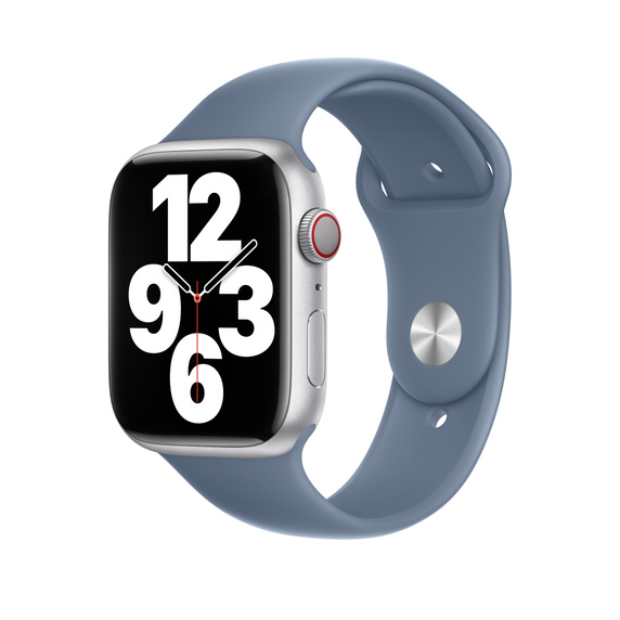 Apple Watch Series plateado con correa azul, pantalla muestra números.