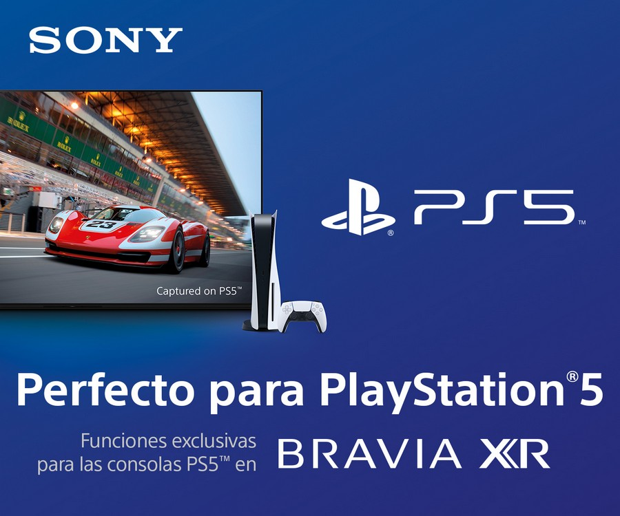 TV Sony Bravia con PS5 y juego de carreras de coches. Fondo azul.