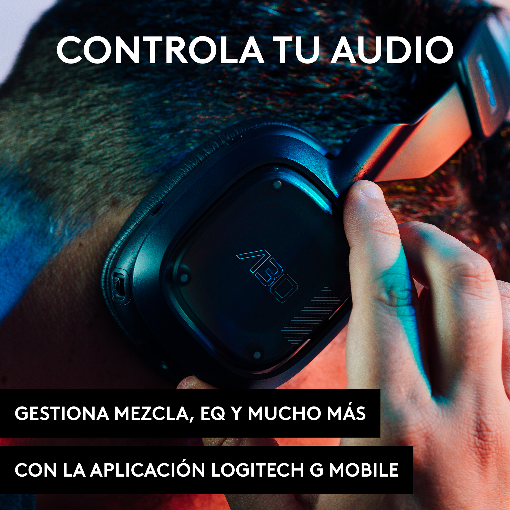 Cabeza de una persona con auriculares negros y texto: Controla tu audio.