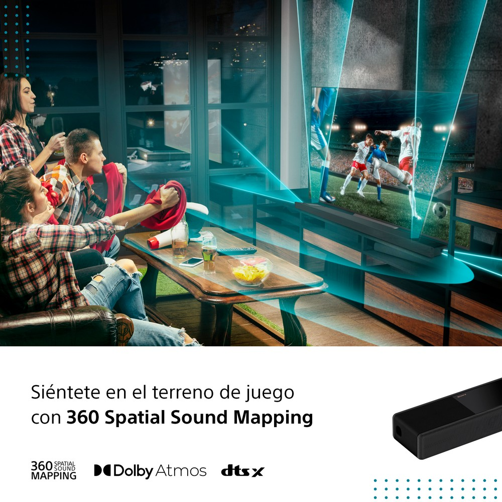 Gente viendo un partido de fútbol en la televisión, con una barra de sonido debajo.