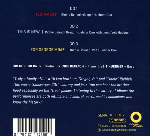 Eine CD-Hülle mit Text und einer Titelliste. Der Text enthält Künstlernamen und Albumdetails.