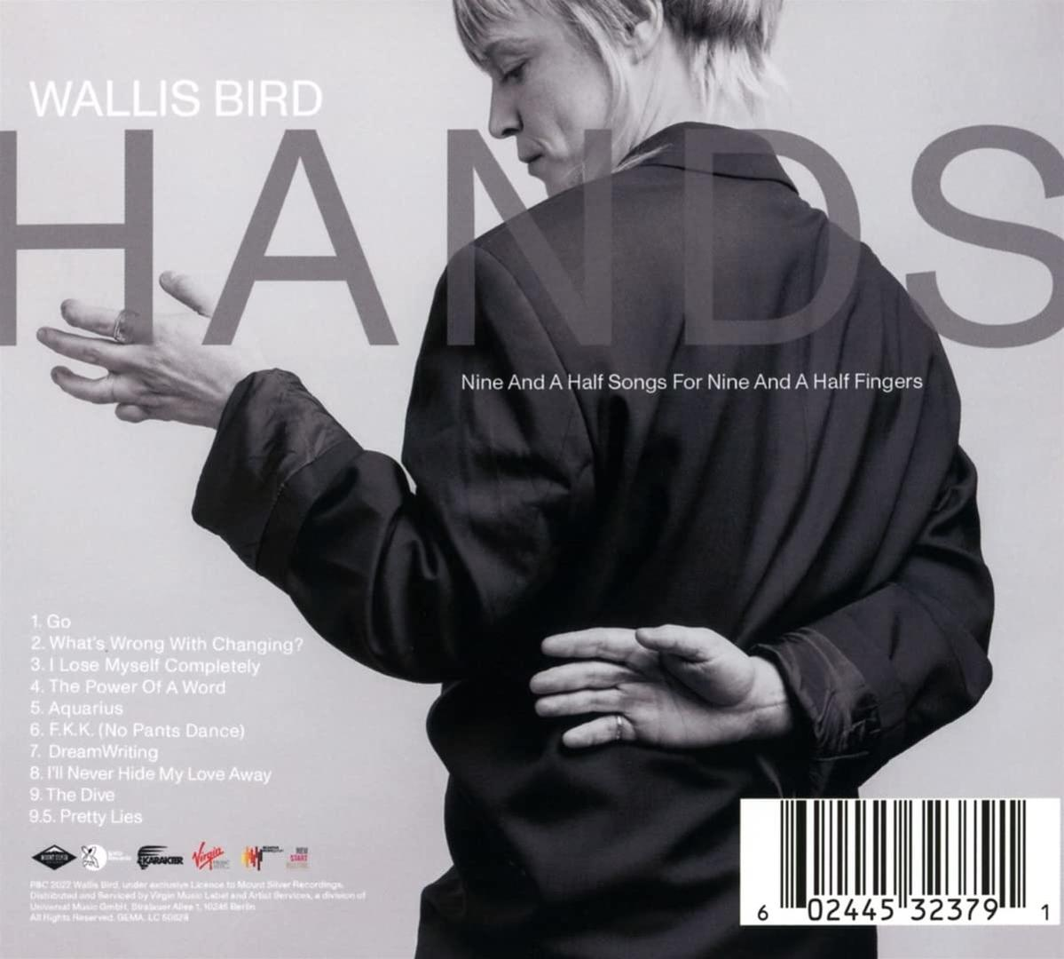 Albumcover mit der Künstlerin Wallis Bird. Titel: Hands. Text enthält die Titelliste.