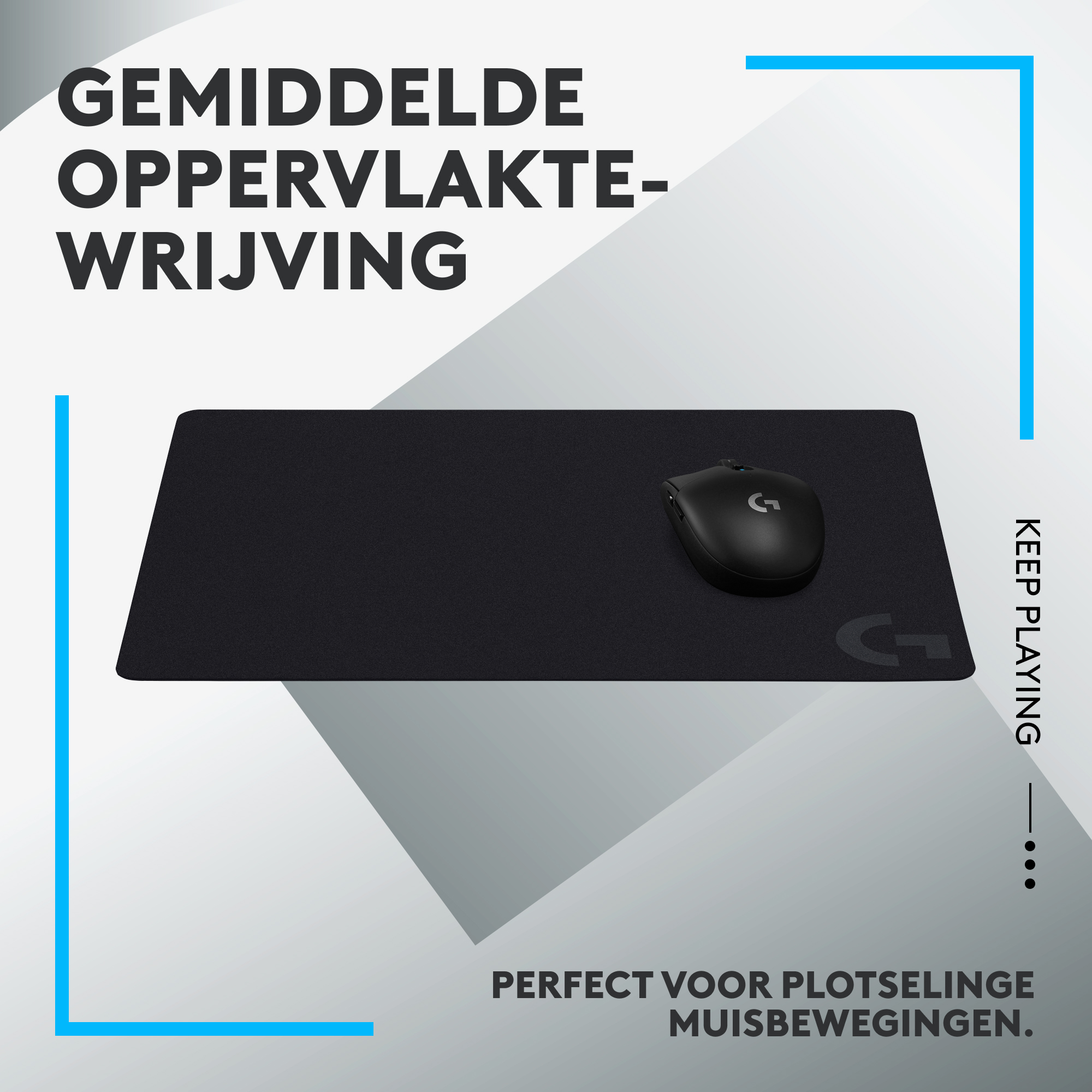 Zwarte muis op een zwarte muismat, tekst links en rechts.
