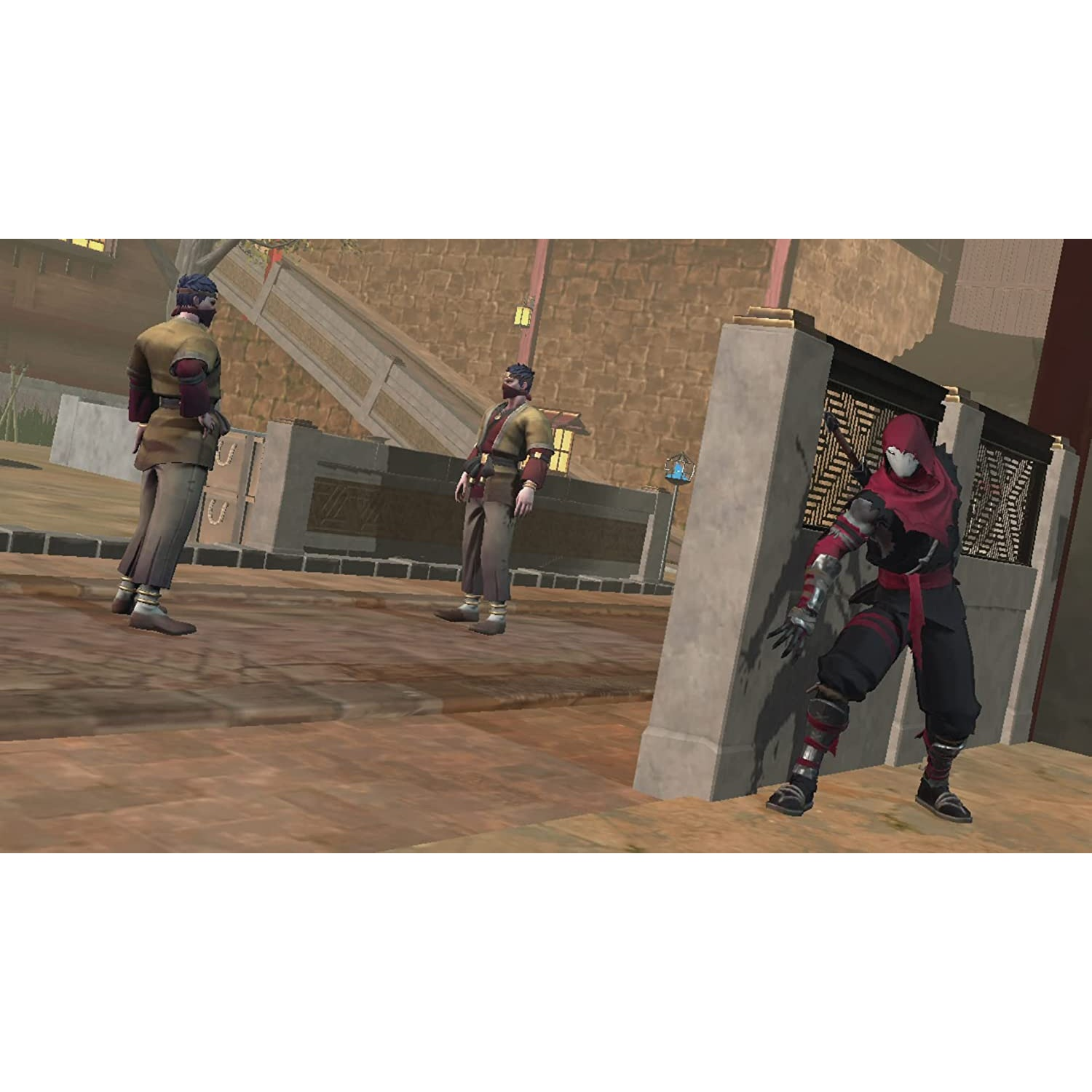 Tres personajes de pie en un edificio. Uno es un ninja con máscara roja, dos con trajes beige.