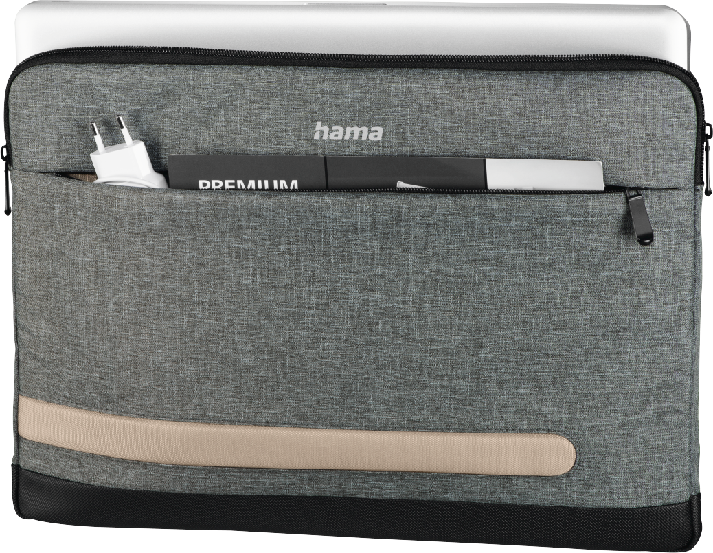 Een grijze laptoptas met een vak met een oplader en een pen. Er zit een laptop in.