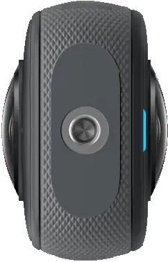 Eine dunkelgraue 360-Grad-Kamera mit strukturiertem Gehäuse und zwei Objektiven.