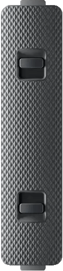 Un objet en métal gris foncé avec deux boutons.