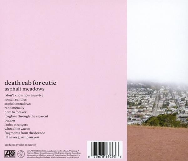 Albumcover. Pinker Hintergrund mit Trackliste des Albums "asphalt meadows" von "death cab for cutie".