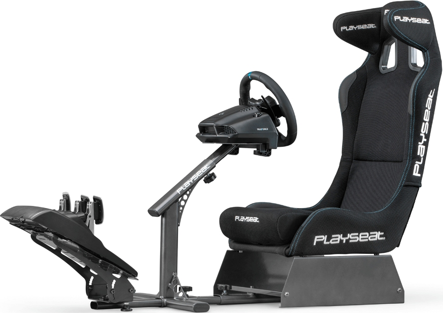 Una sedia nera per simulatore di corse Playseat con volante, pedali e sedile.