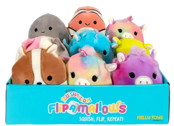 Eine Schachtel mit Squishmallows, die verschiedene Plüschtiere in einer blauen Schachtel zeigt.