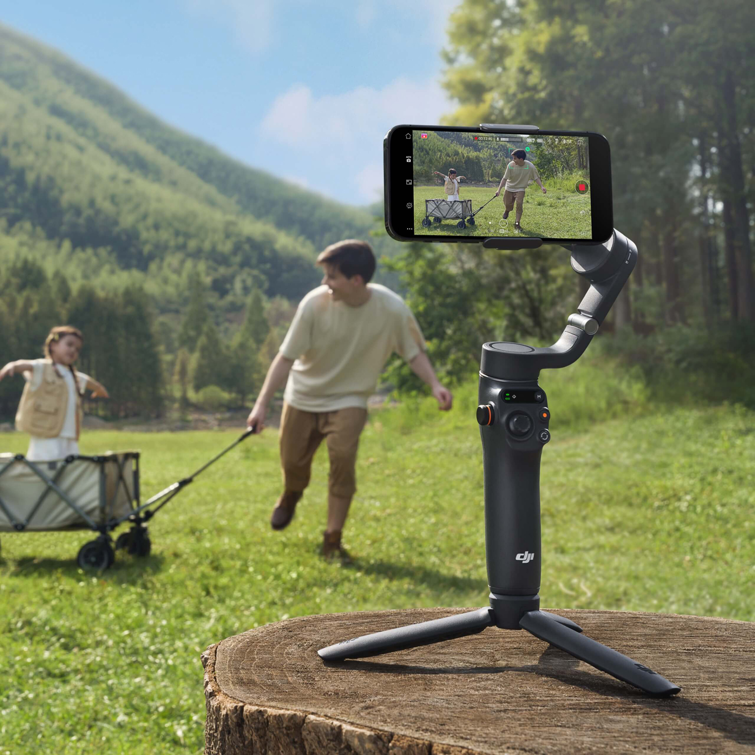 DJI Osmo Mobile 6 - Stabilisateur 3 Axes Pour Smartphone - Neuf