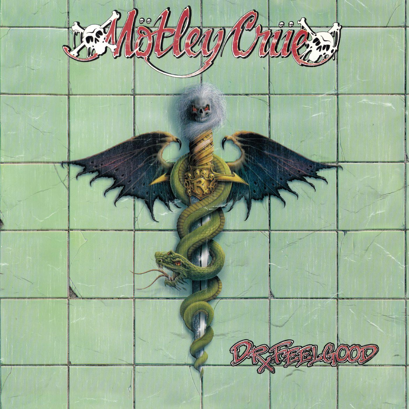 Album borító. A Motley Crue logója egy orvosi szimbólum felett, szárnyakkal, koponyával és zöld kígyóval, zöld csempézett háttéren.