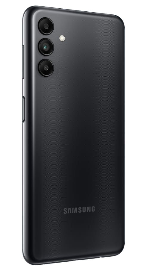 Siyah Samsung telefon, arka görünüm. Üçlü kamera ve Samsung logosu bulunuyor.