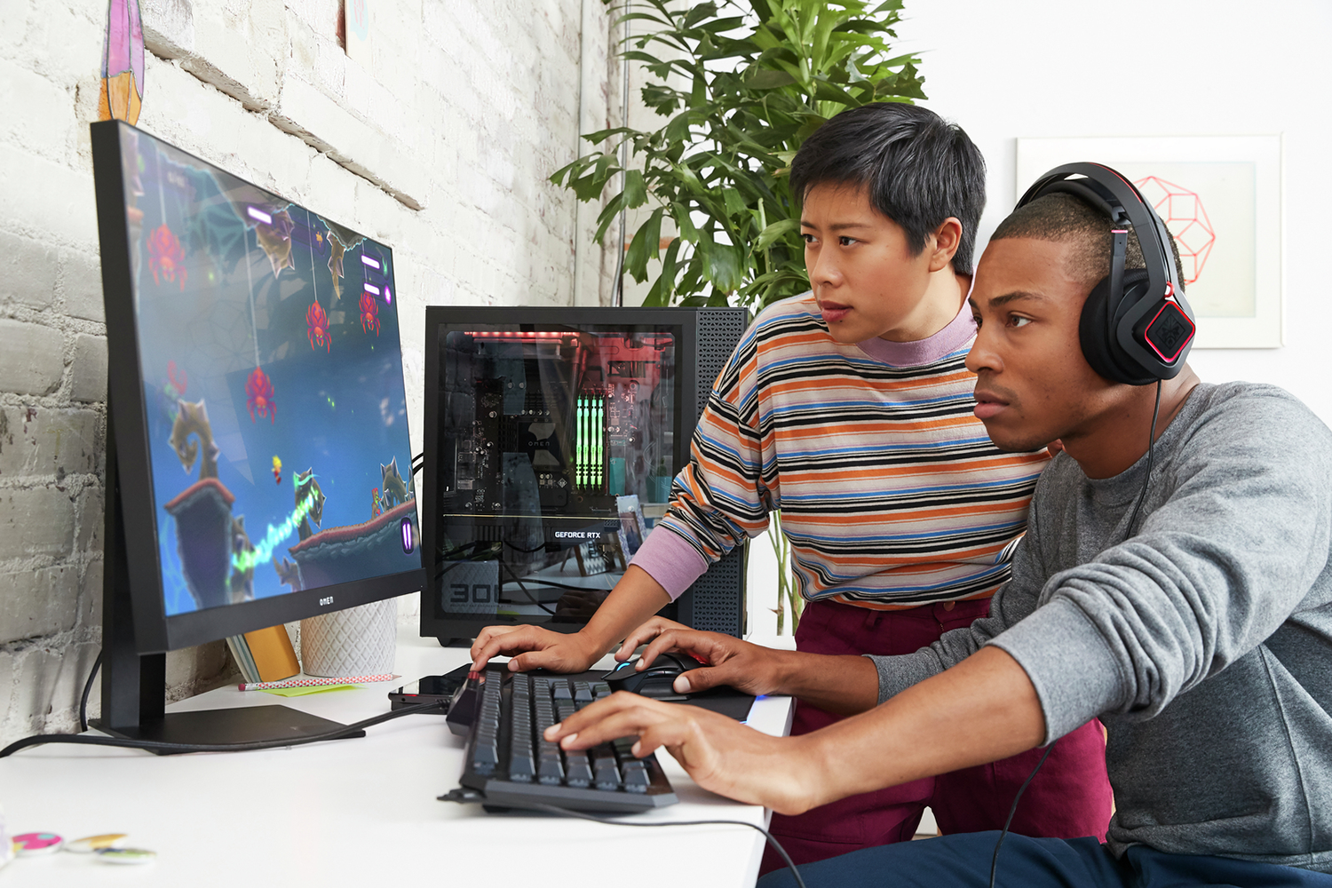 HP OMEN 25L GT12-1205nd - Ryzen 9 5900X - 32GB - 2TB - RX 6600 XT
