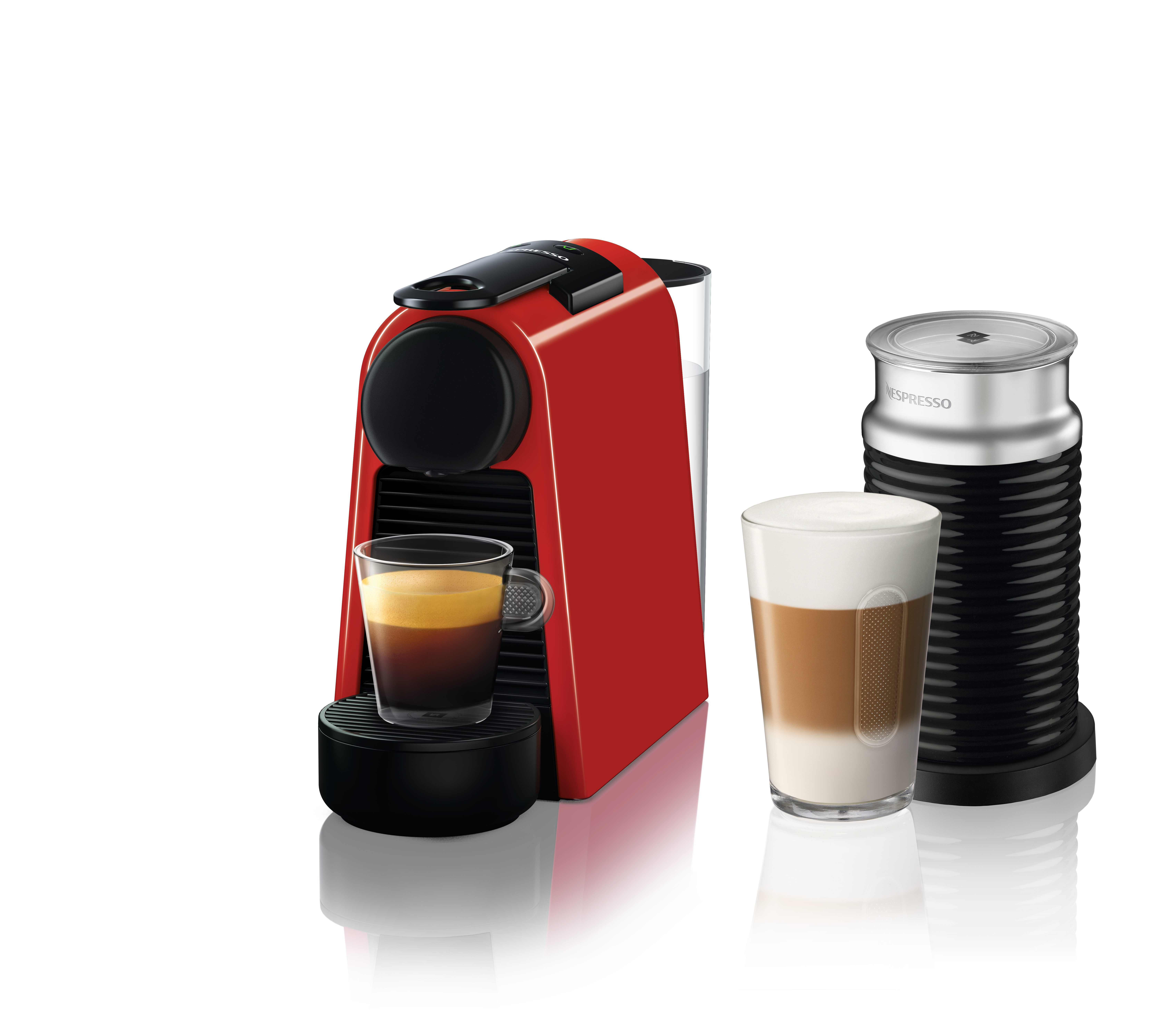 Kırmızı Nespresso kahve makinesi, espresso ve süt köpürtücü.
