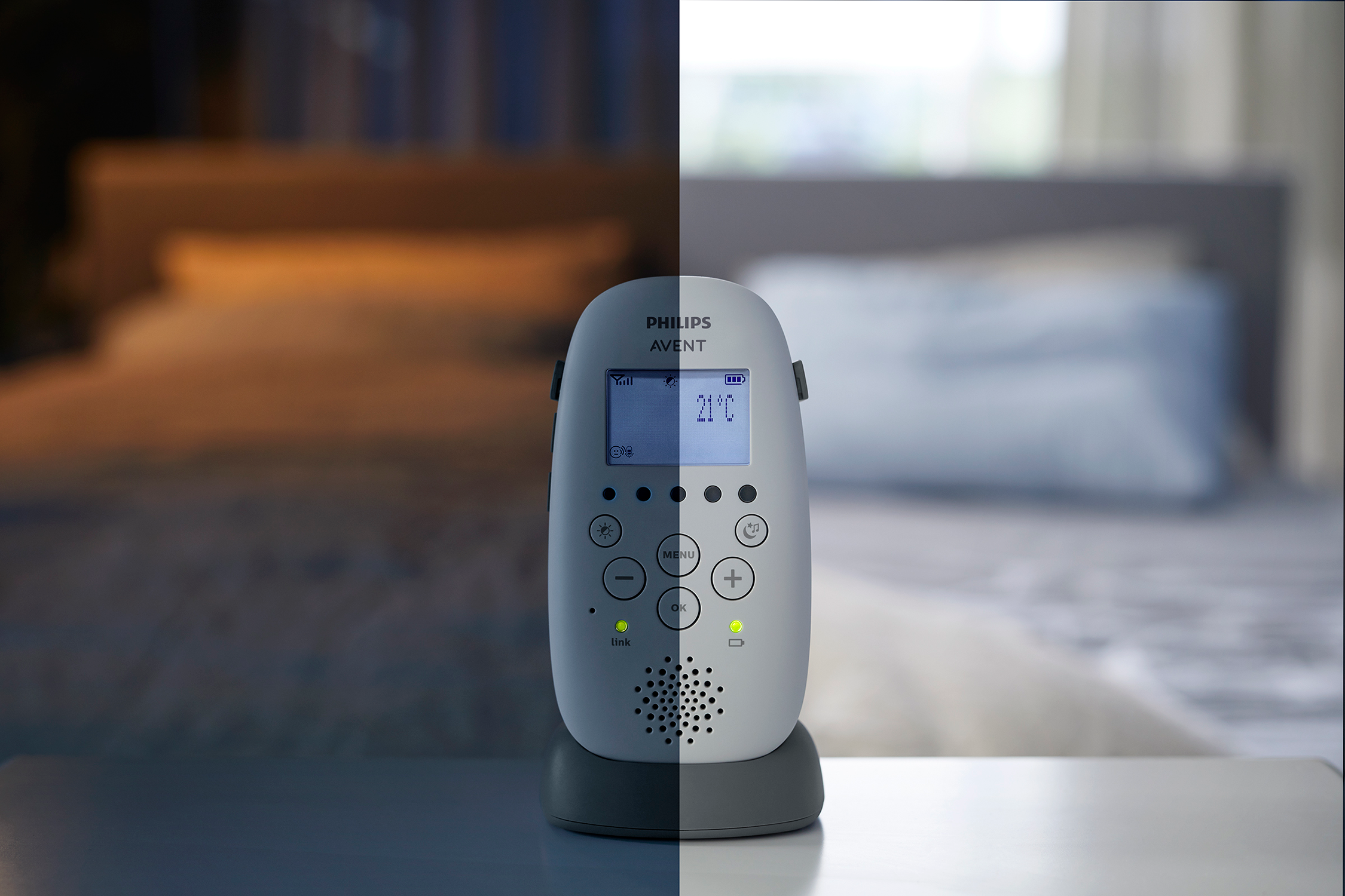 Philips Avent babyfoon op een oplaadbasis.