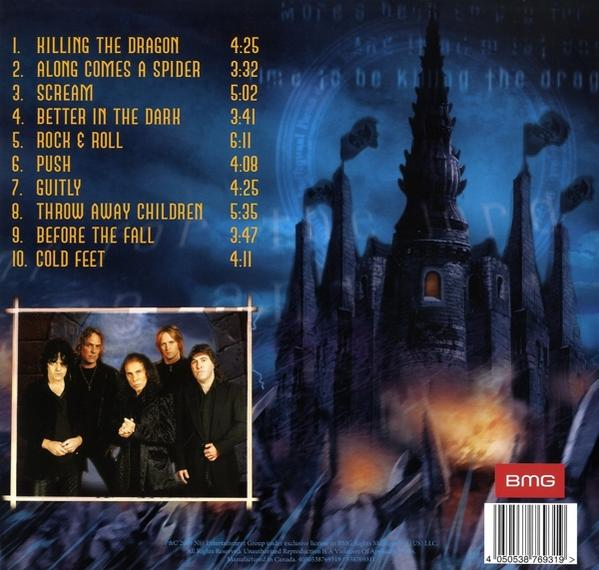 Album borító: A zenekar tagjai egy vár előtt. A számlista balra.