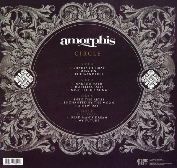 Albumcover mit Text und dekorativen Elementen.