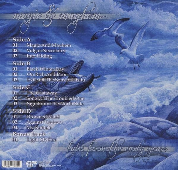 Albumcover mit Tracklisten der Seiten A, B, C, D und Ozeanwellen-Hintergrund.