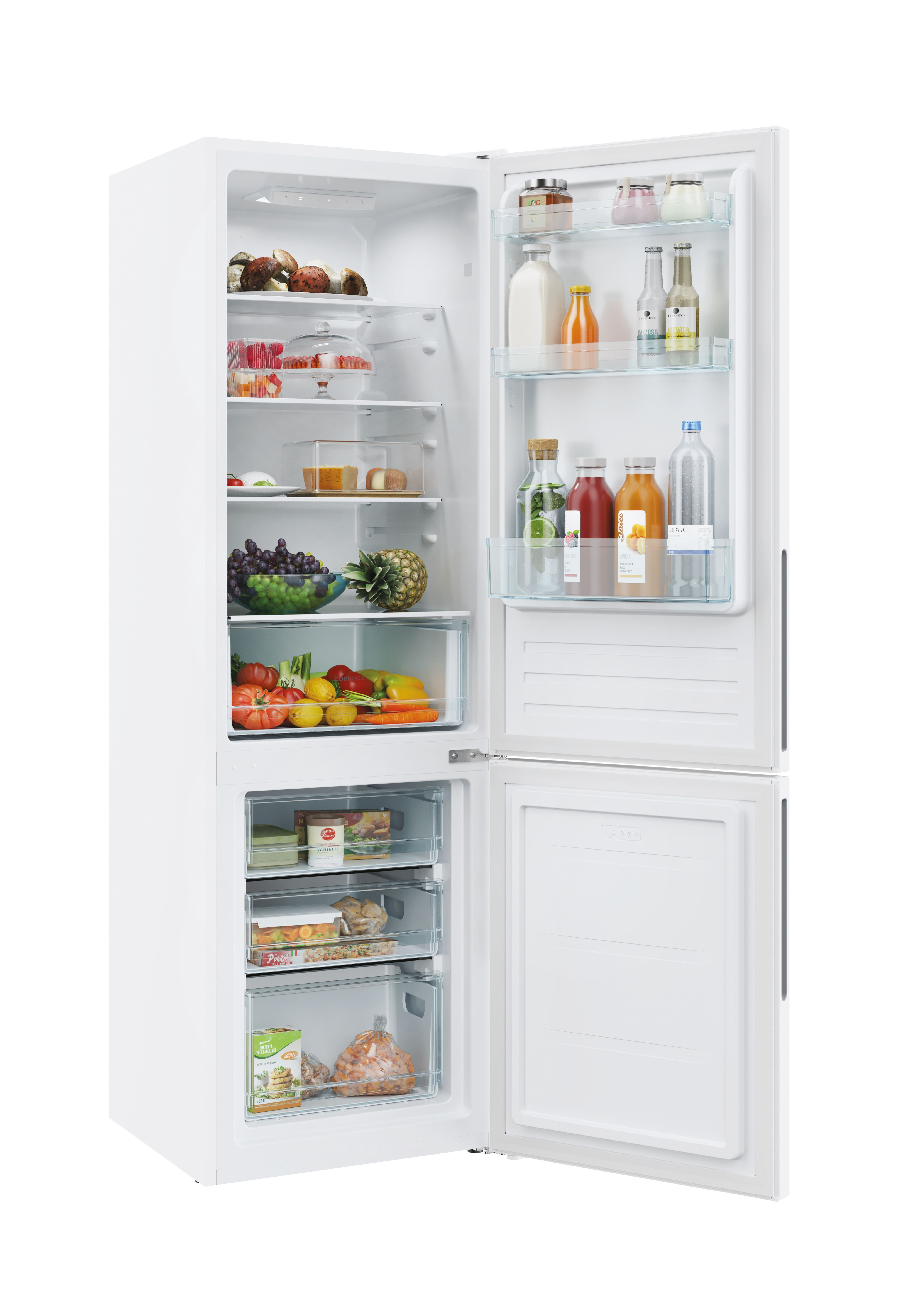 Un refrigerador blanco con la puerta abierta, revelando estantes con alimentos. El congelador está abajo.