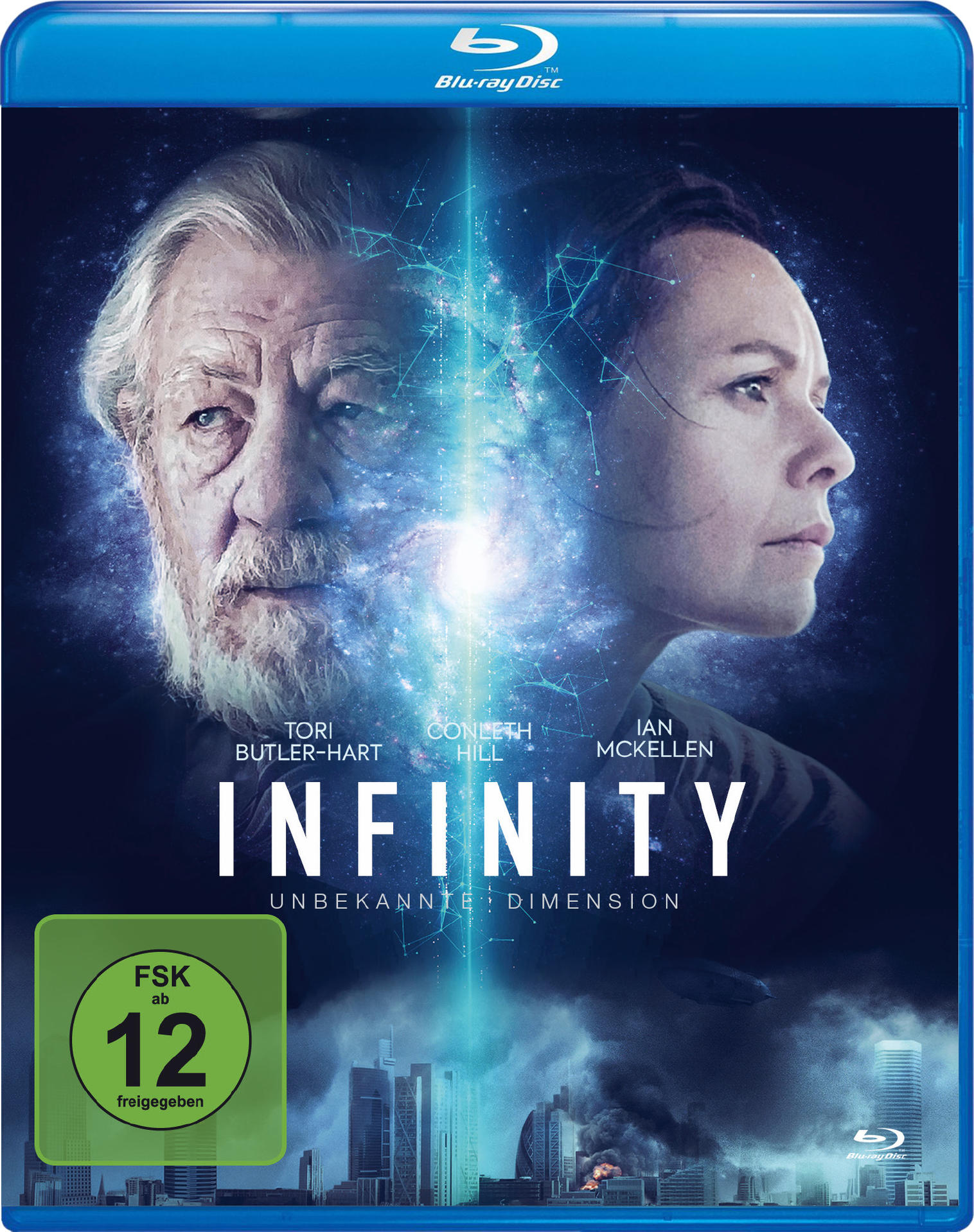 Filmcover mit zwei Gesichtern, Ian McKellen und Tori Butler-Hart. Titel ist 'Infinity'.