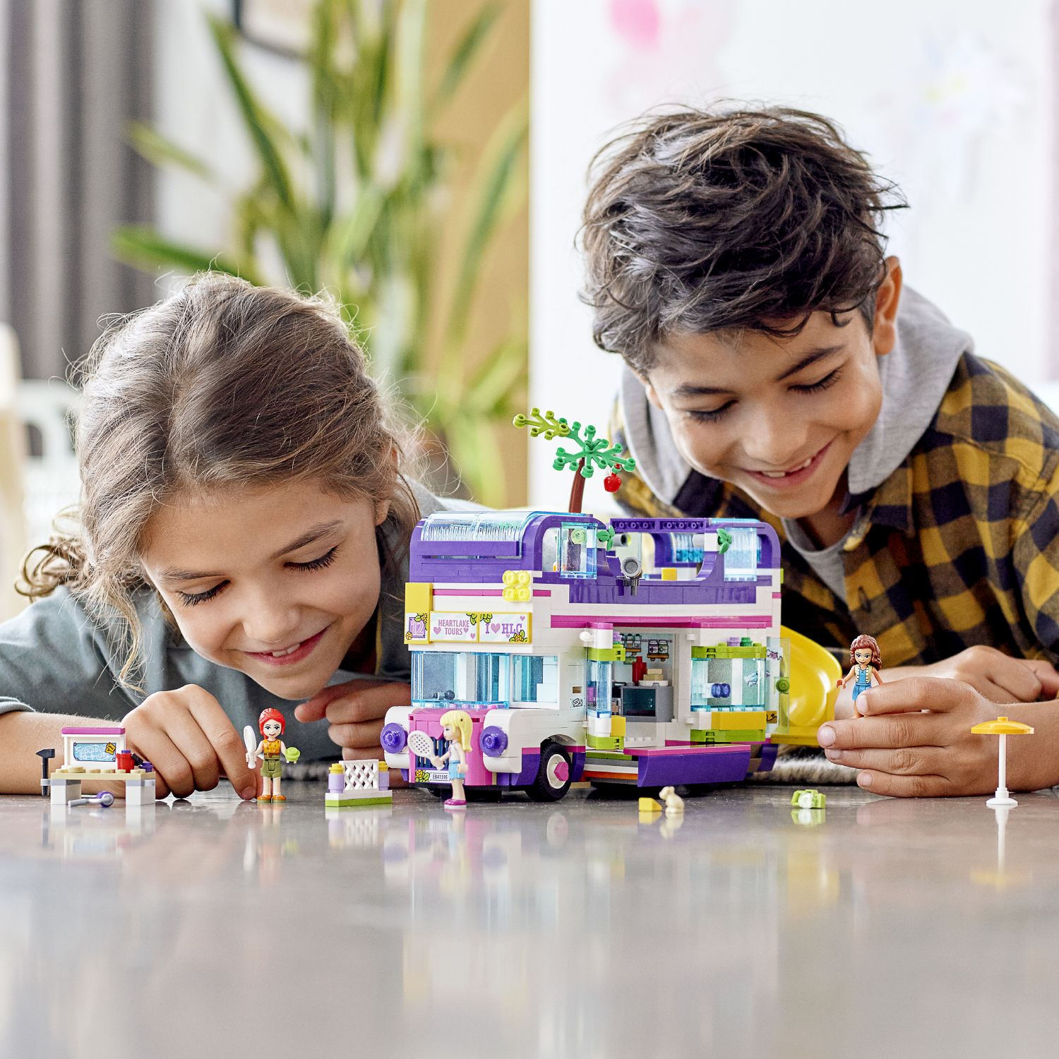 LEGO Friends 41395 Freundschaftsbus Bausatz, Mehrfarbig