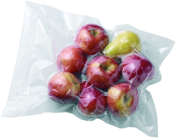 Almák és egy körte átlátszó vákuumzacskóba zárva, tárolásra készen. Az almák pirosak.