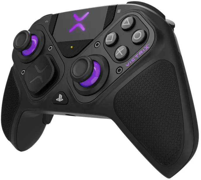 Schwarzer und violetter PlayStation-Controller. Der Hintergrund ist schwarz.