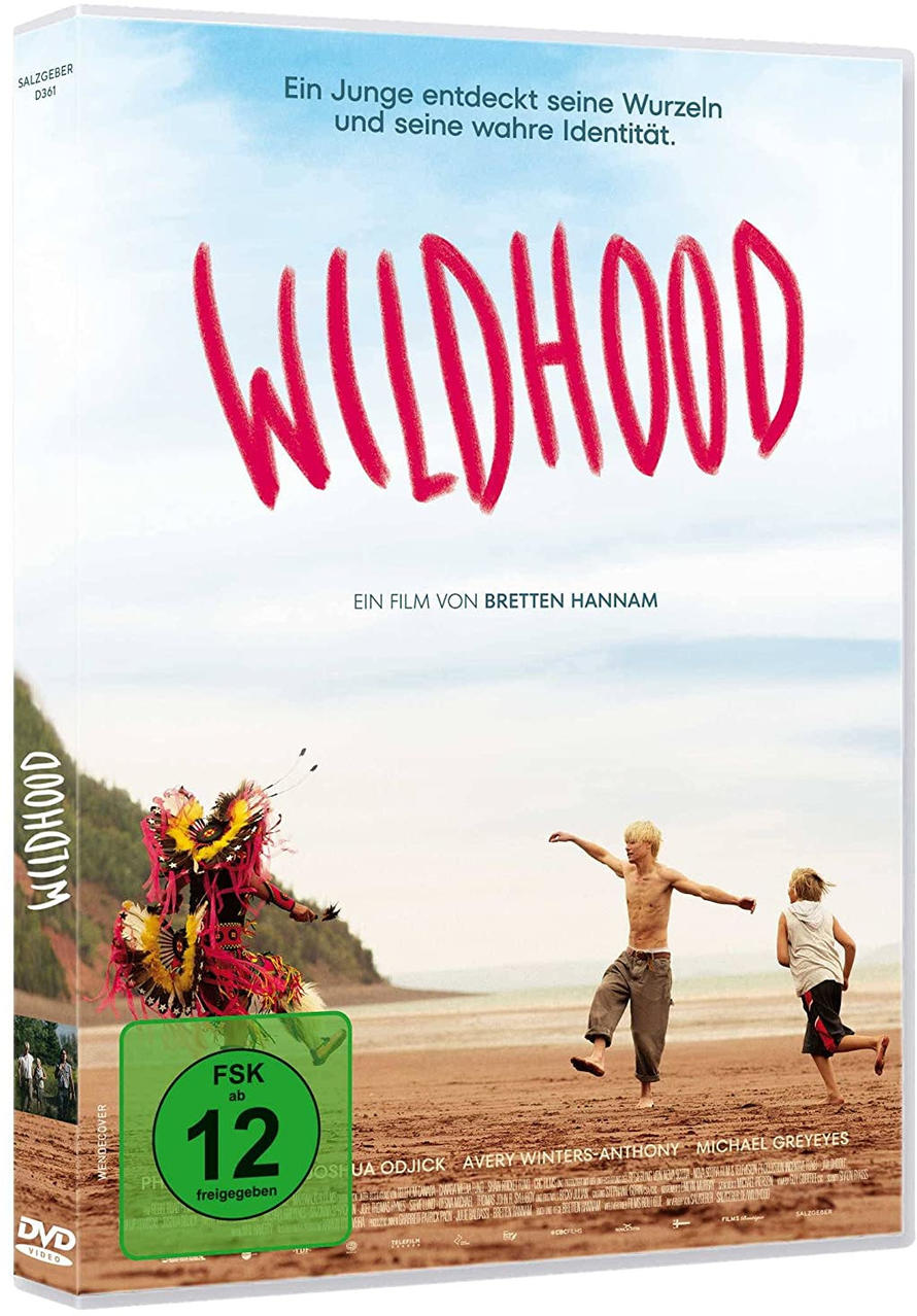 Ein Filmcover mit zwei Jungen am Strand. Text steht rot über den Jungen.