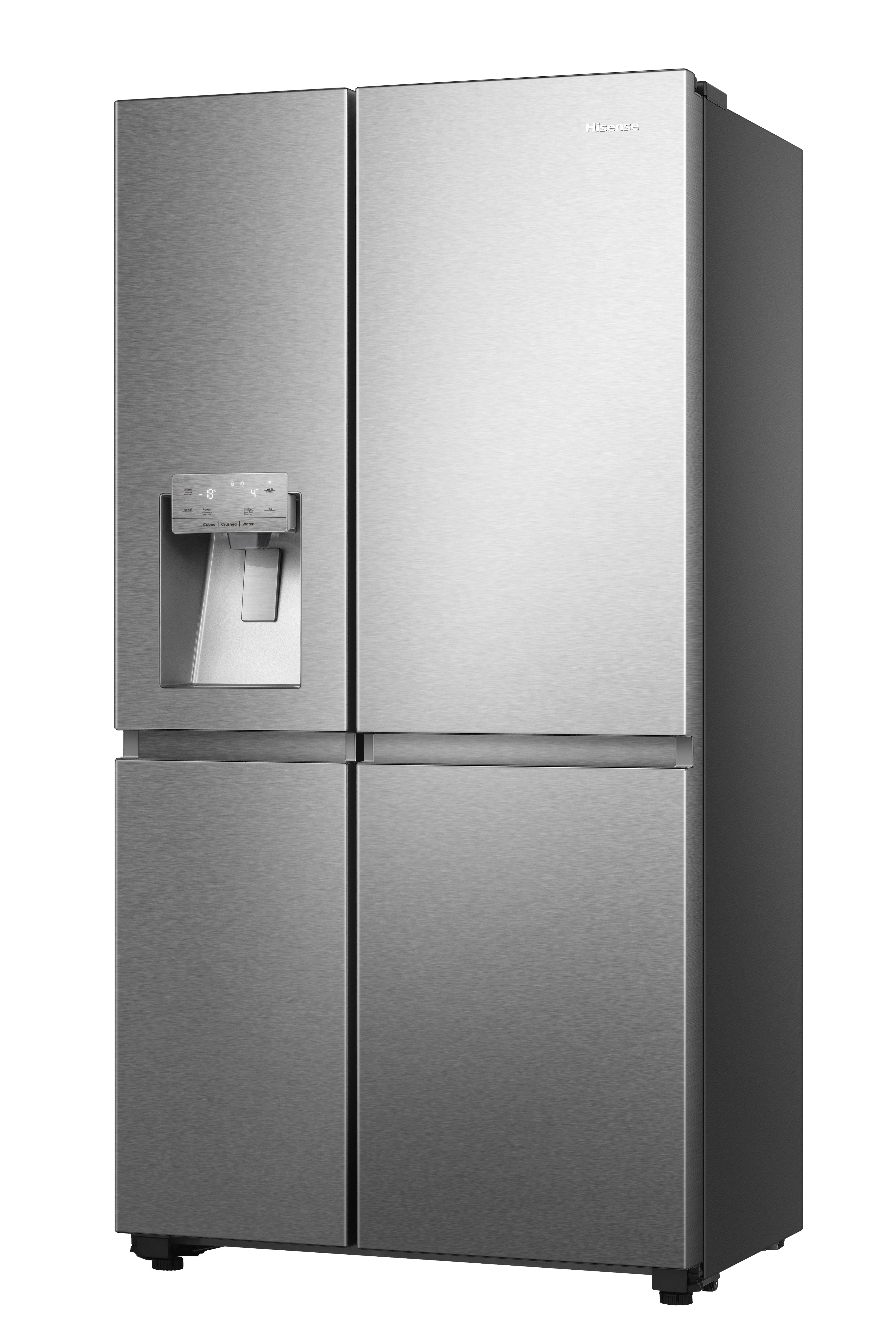 Ein Edelstahl-Hisense-Kühlschrank mit vier Türen und Wasserspender.