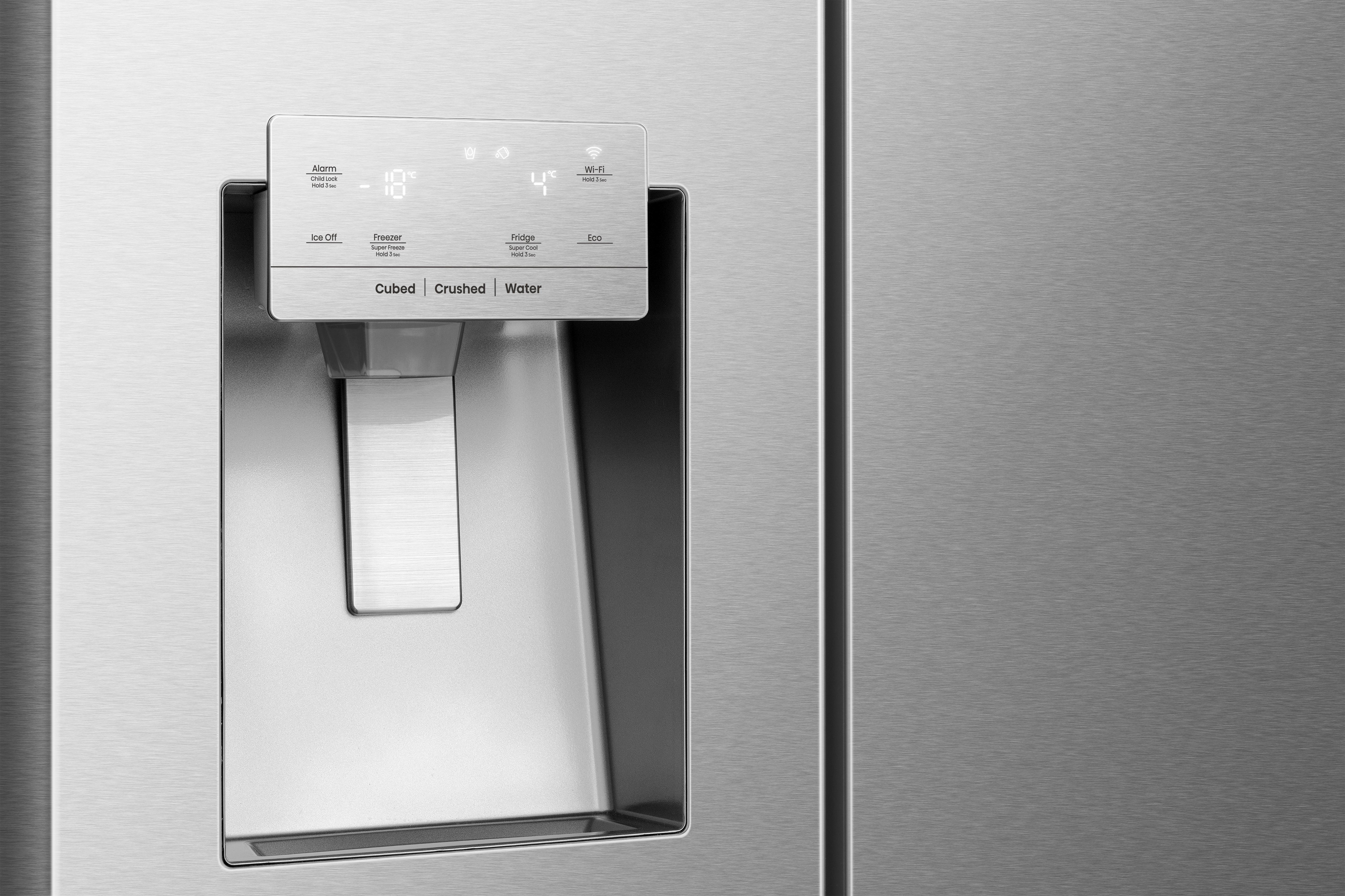 Edelstahl-Kühlschranktür mit Wasser- und Eisspender, der Temperatur und Optionen anzeigt.