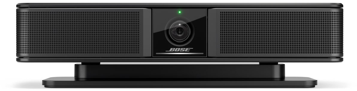 Fekete Bose soundbar kamerával. Állványon van. A Bose logó látható.