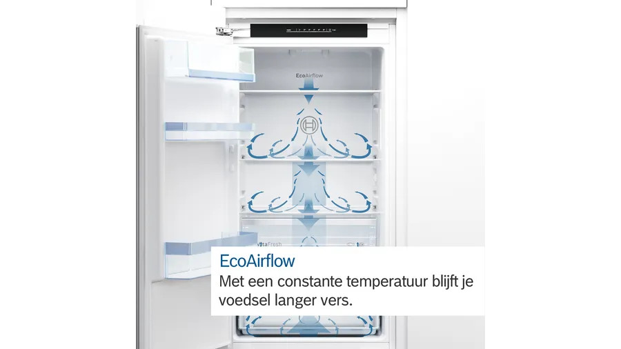 Réfrigérateur ouvert montrant les étagères internes, avec texte sur EcoAirflow.
