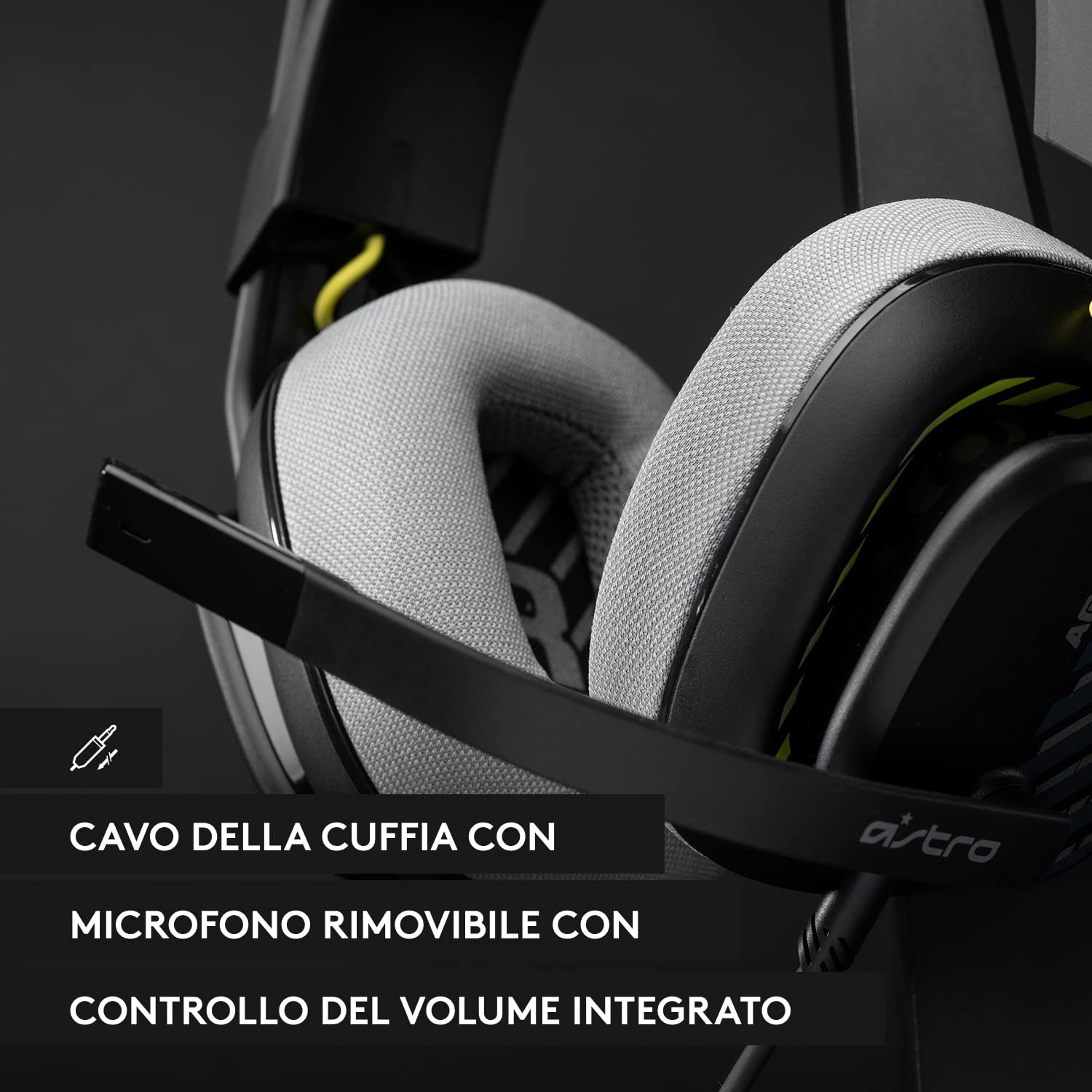 Cuffie gaming, nere e grigie, con microfono. Hanno il controllo del volume.