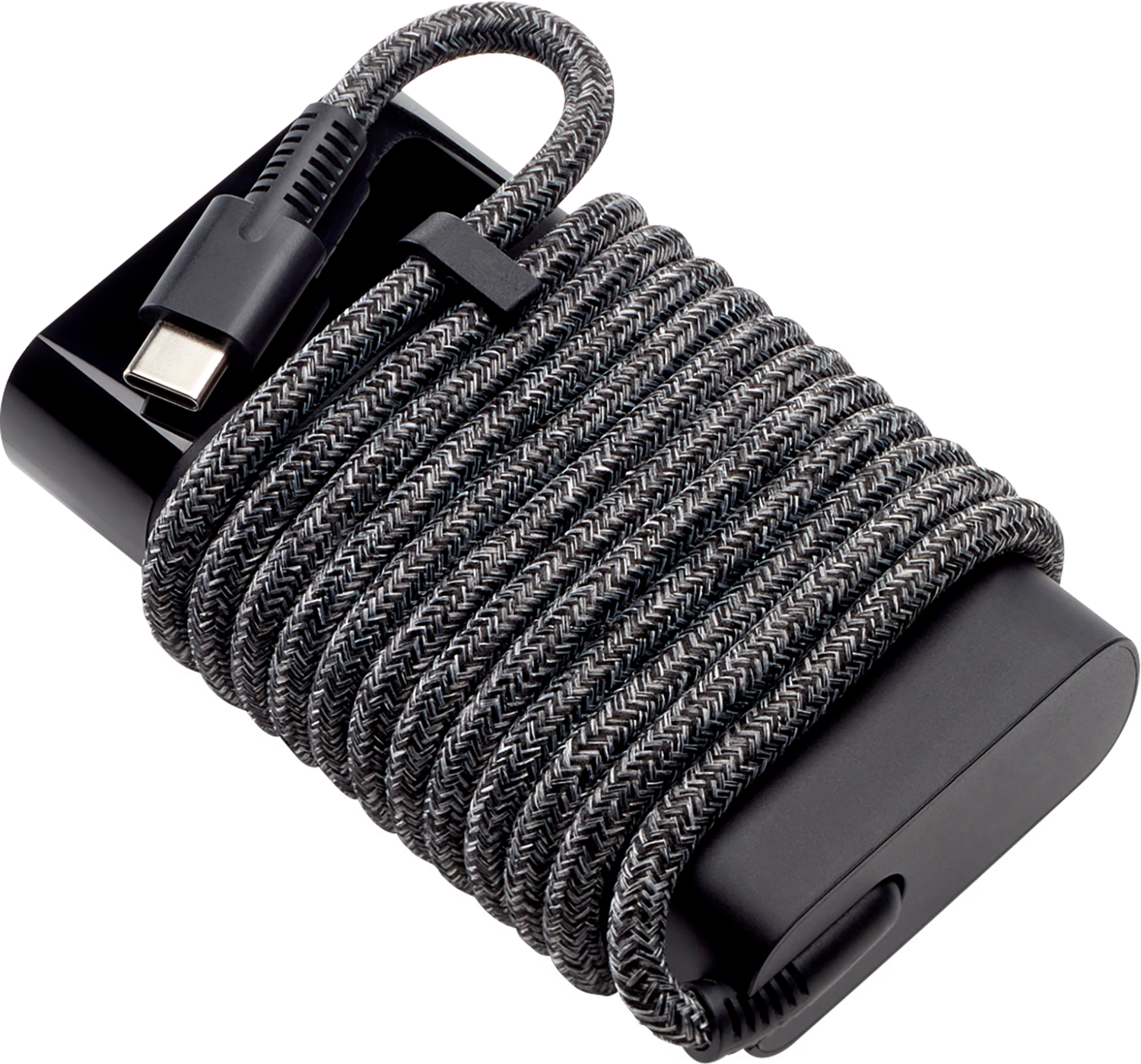 Een zwarte oplaadadapter met een gevlochten kabel.