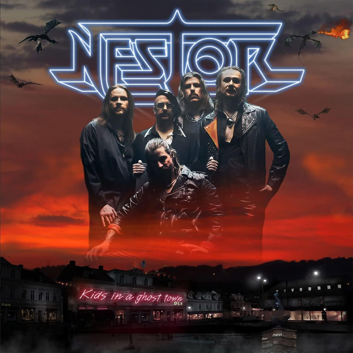 Album borító a zenekarral a város előtt naplementekor. A zenekar neve Nestor.