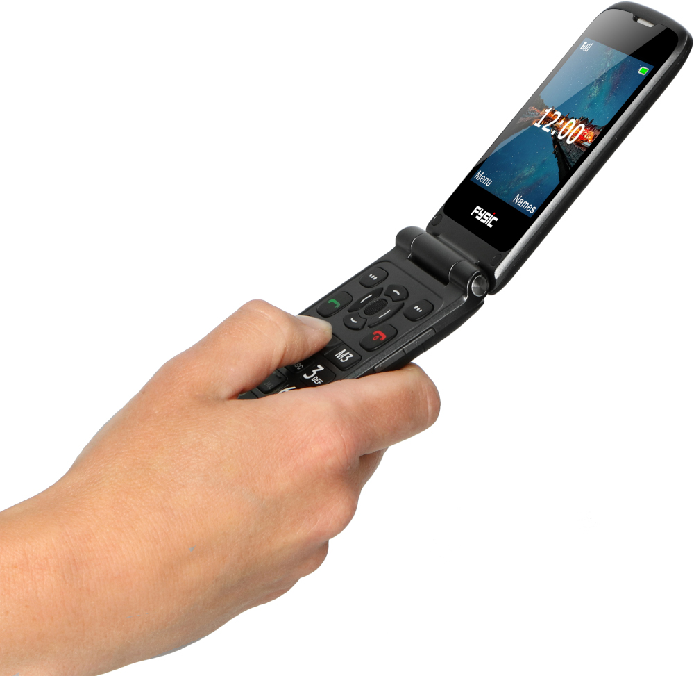 Une main tenant un téléphone à clapet noir, ouvert, affichant un écran.