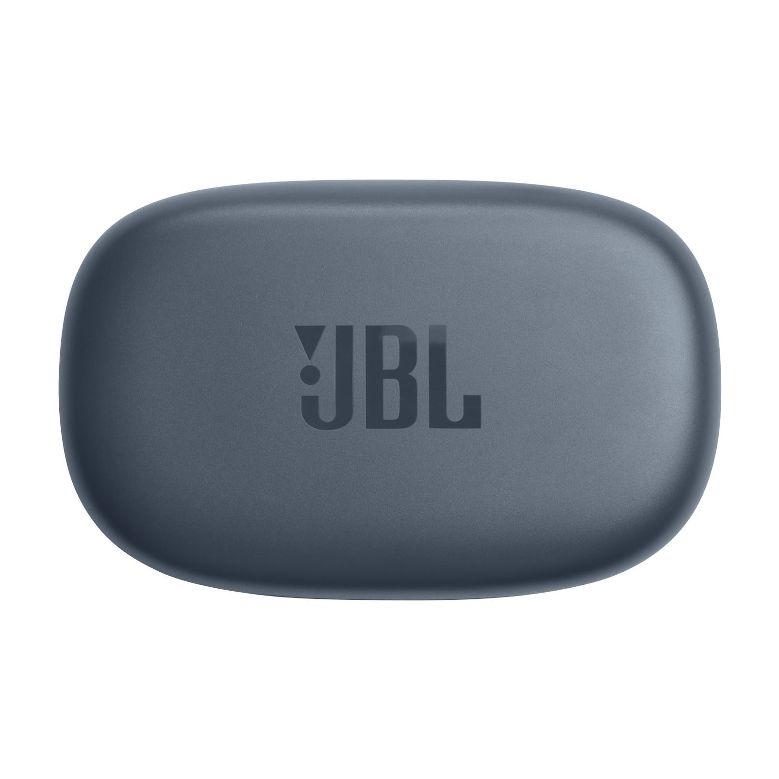 Eine dunkelblaue JBL-Ohrhörer-Hülle, von oben gezeigt. Das JBL-Logo befindet sich in der Mitte.
