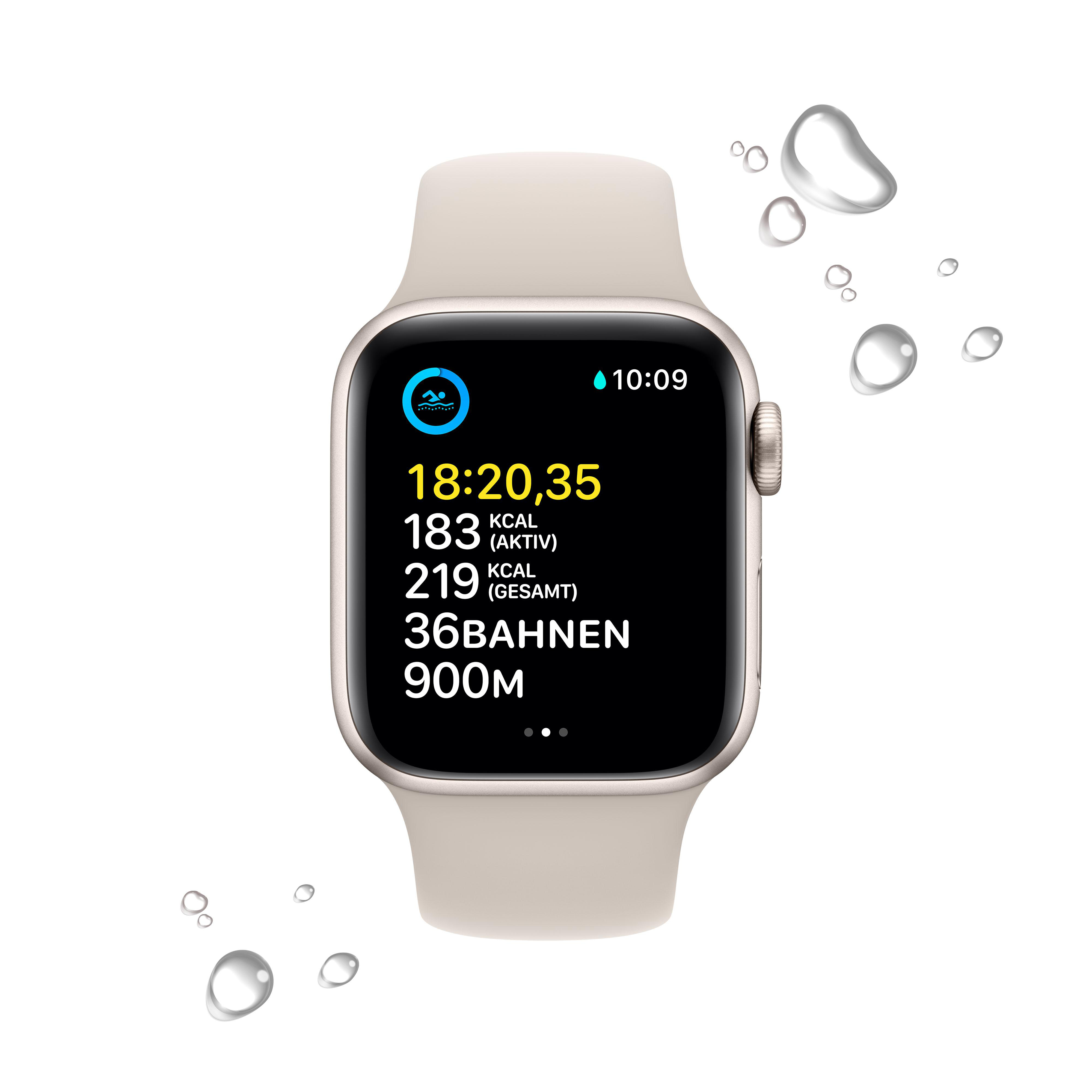 Smartwatch mit Workout-Daten, Wassertropfen drumherum.