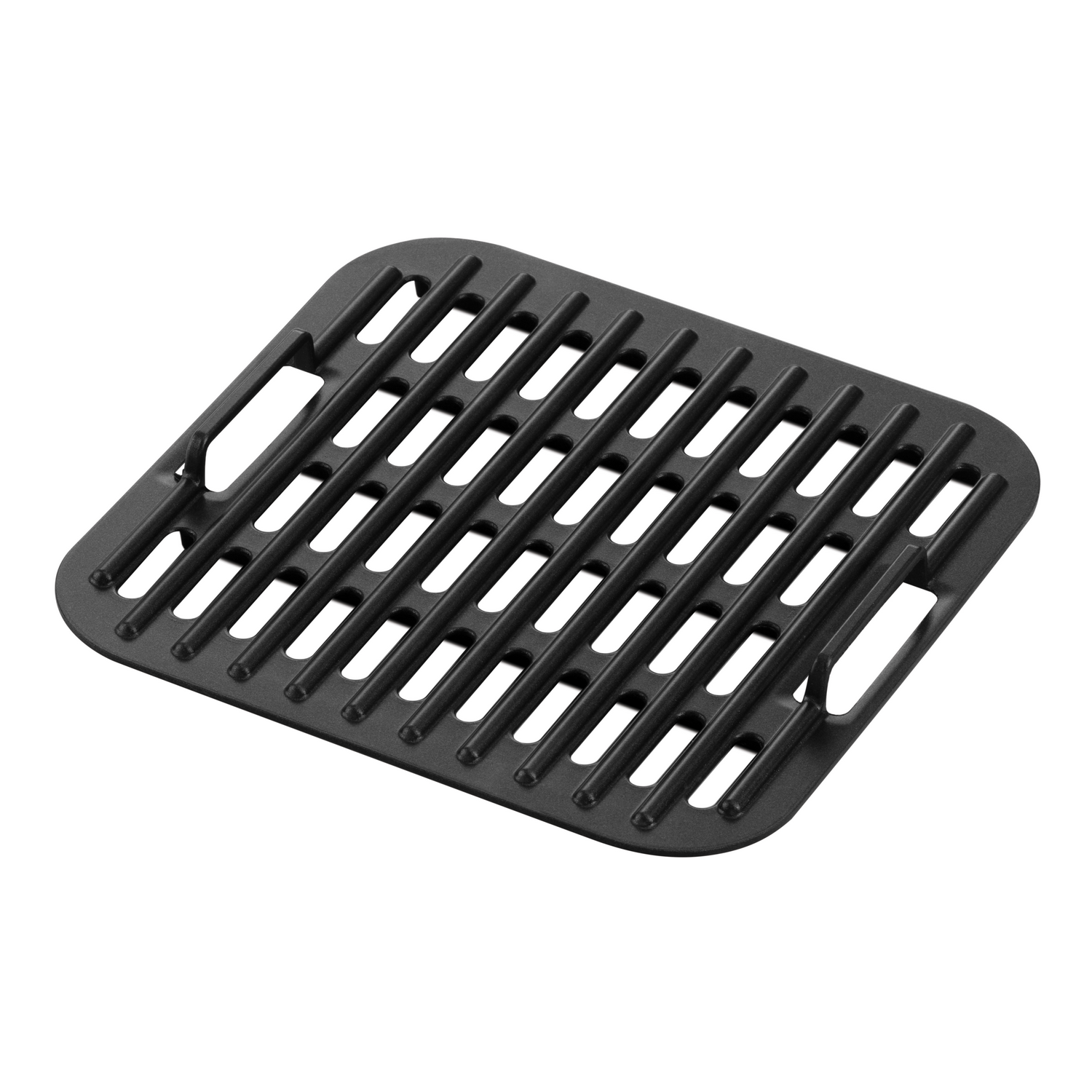Zwart grillrooster met parallelle staven en handvatten, geïsoleerd op wit.