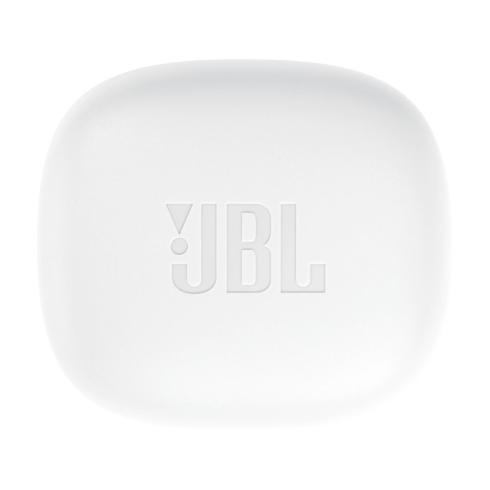 Weißes JBL-Kopfhörer-Ladecase mit JBL-Logo oben.