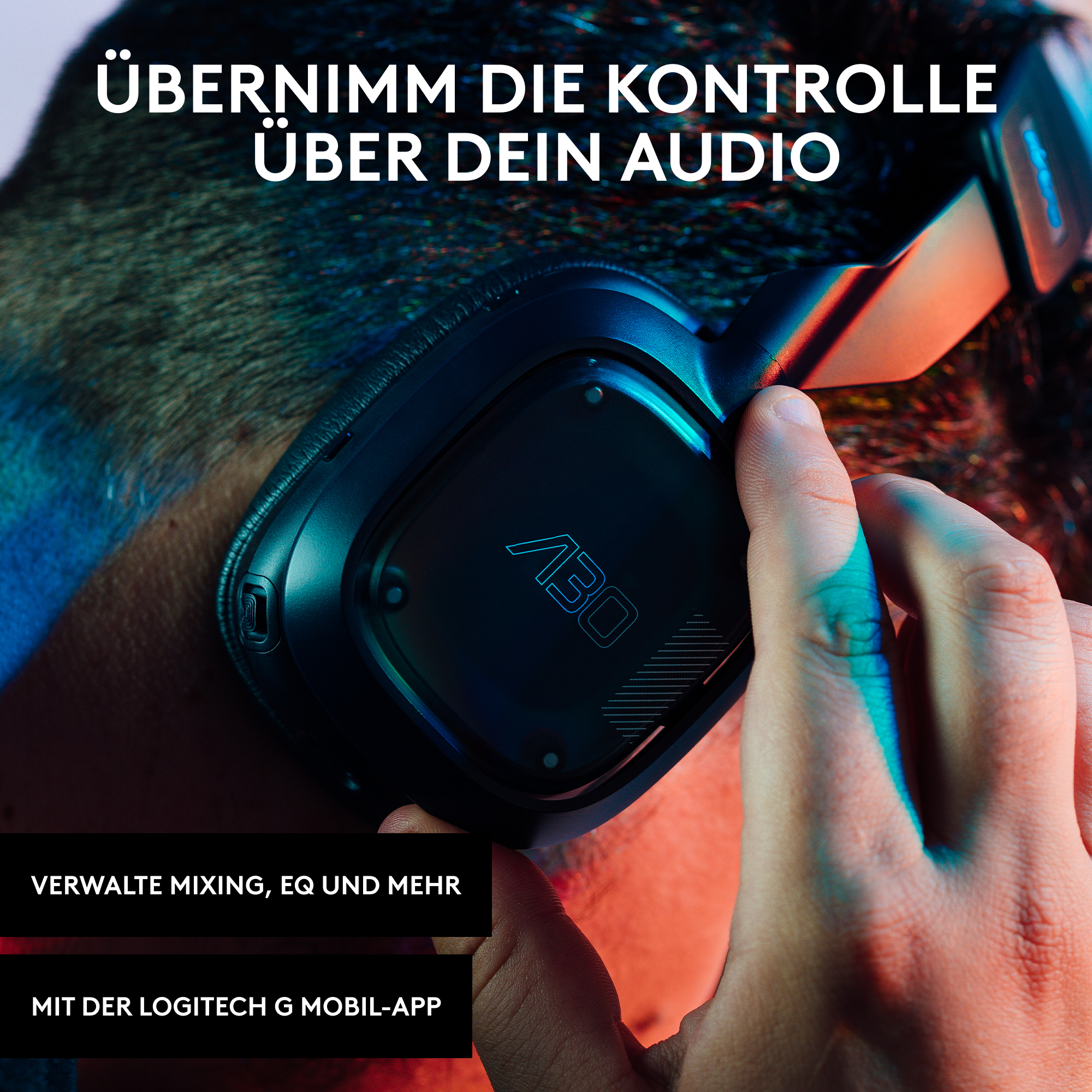 Mann mit Kopfhörern, Text im Bild: 'ÜBERNIMMT DIE KONTROLLE'.