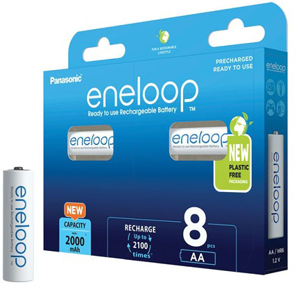 Eneloop újratölthető akkumulátor doboz. 8 AA elem, 2000 mAh kapacitás, műanyagmentes csomagolás.