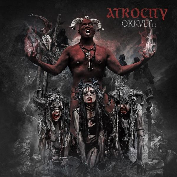 Albumcover mit einer roten Dämonfigur, umgeben von weiblichen Figuren mit dunklem Make-up und Hörnern.